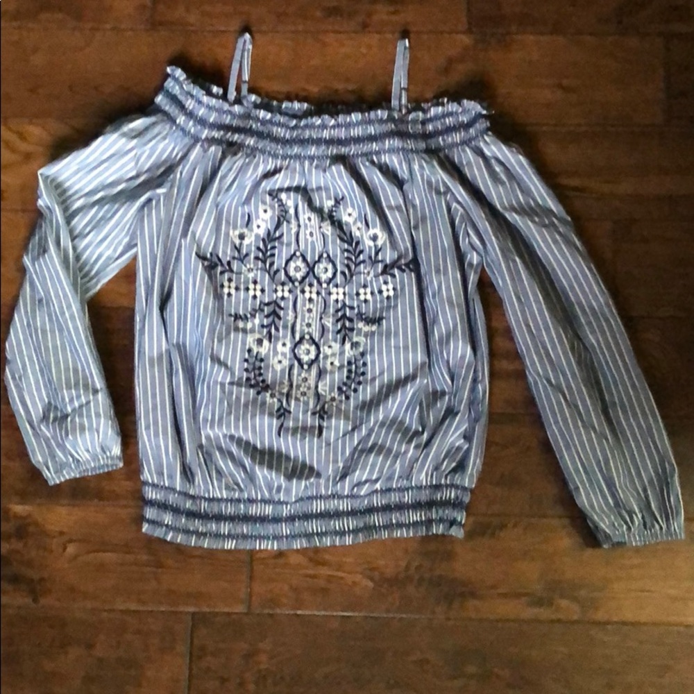 Xhilartion off the shoulder top